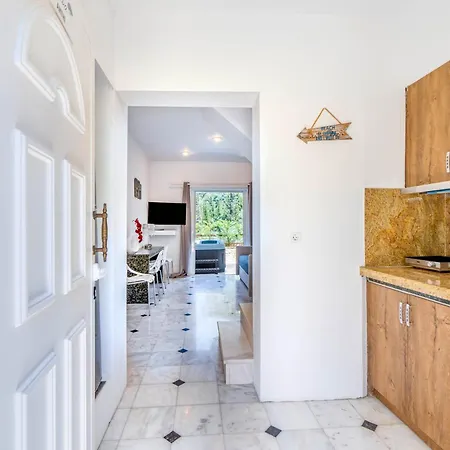 Doliva Anthi Private Jacuzzi