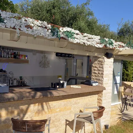 Doliva Anthi Private Jacuzzi Agios Gordios (Corfu)