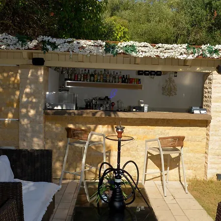 Doliva Anthi Private Jacuzzi Apartment